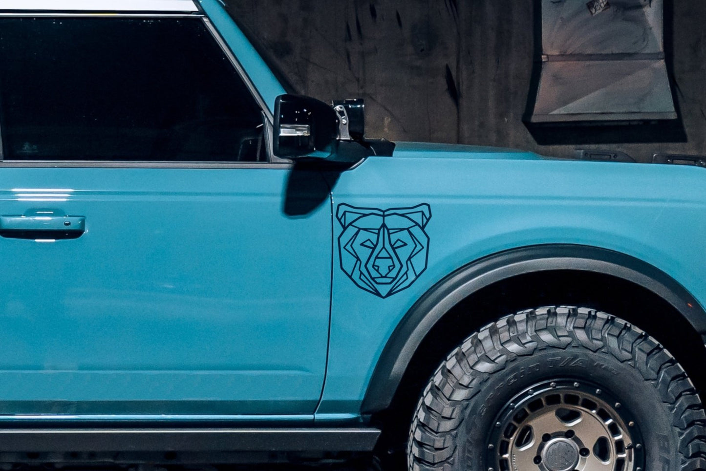 Line Art Bear Head Viny Decal | 282