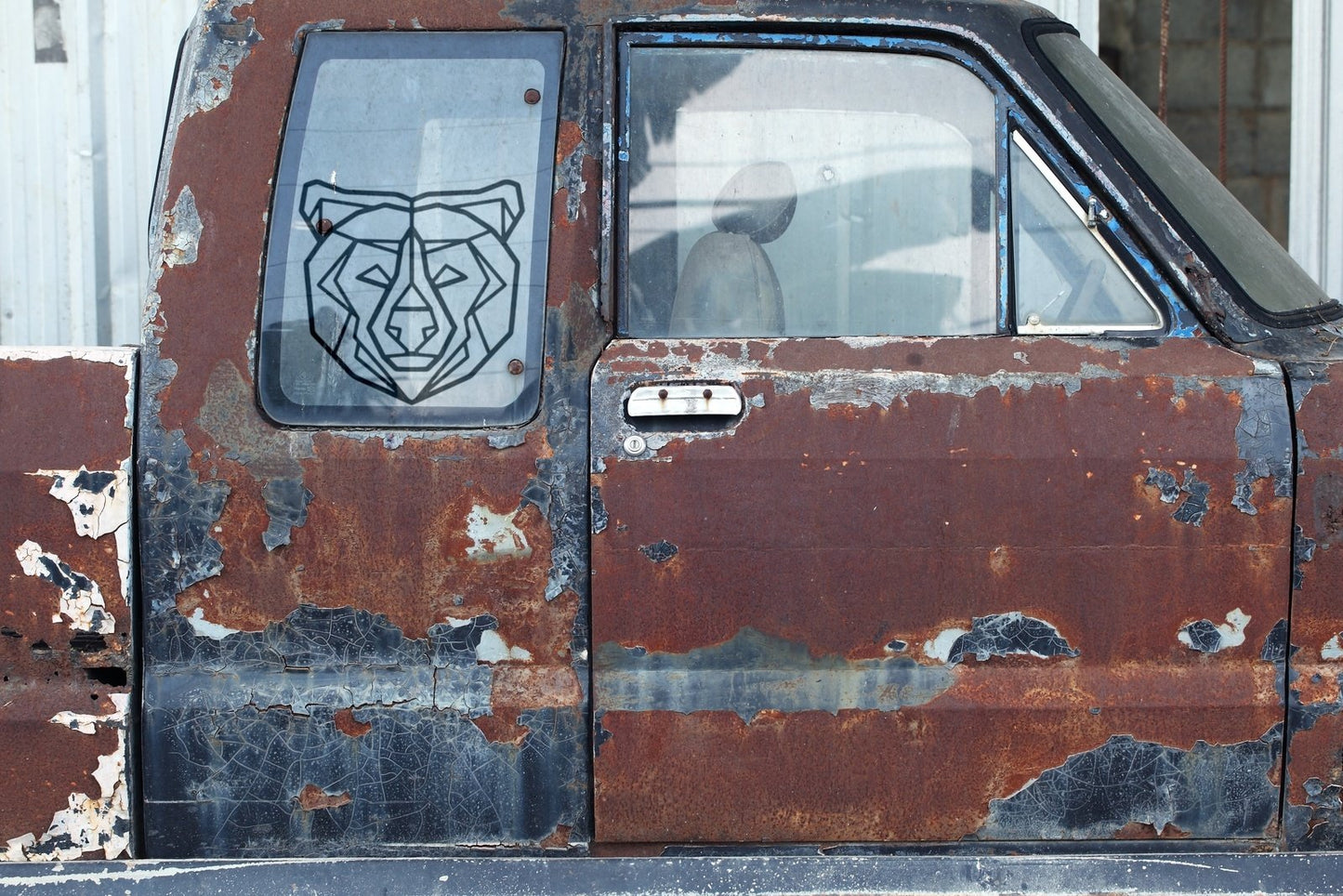 Line Art Bear Head Viny Decal | 282