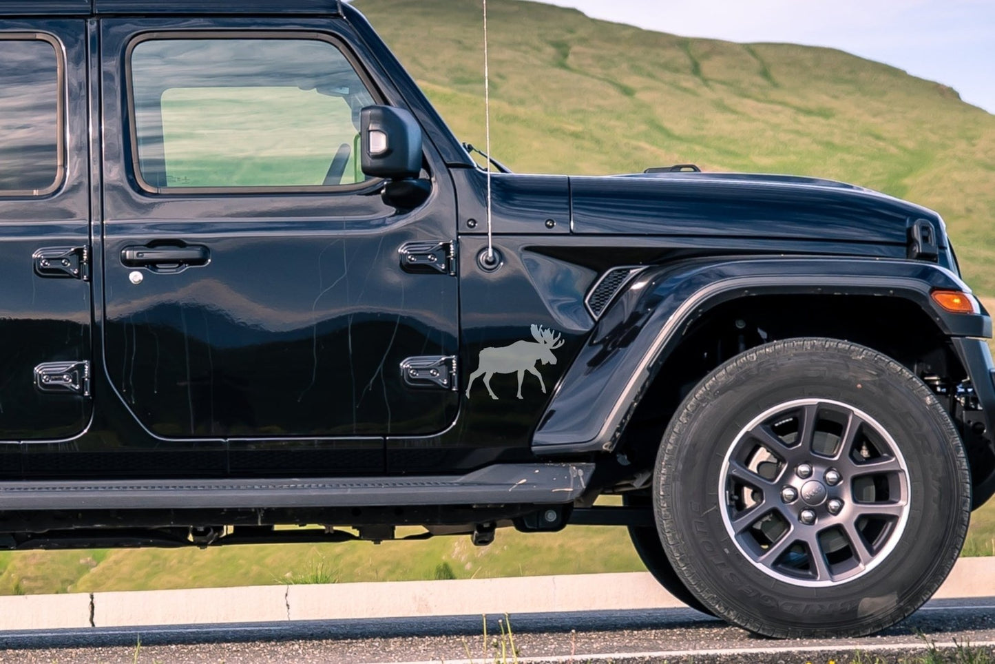 Moose Silhouette Vinyl Decal | 292
