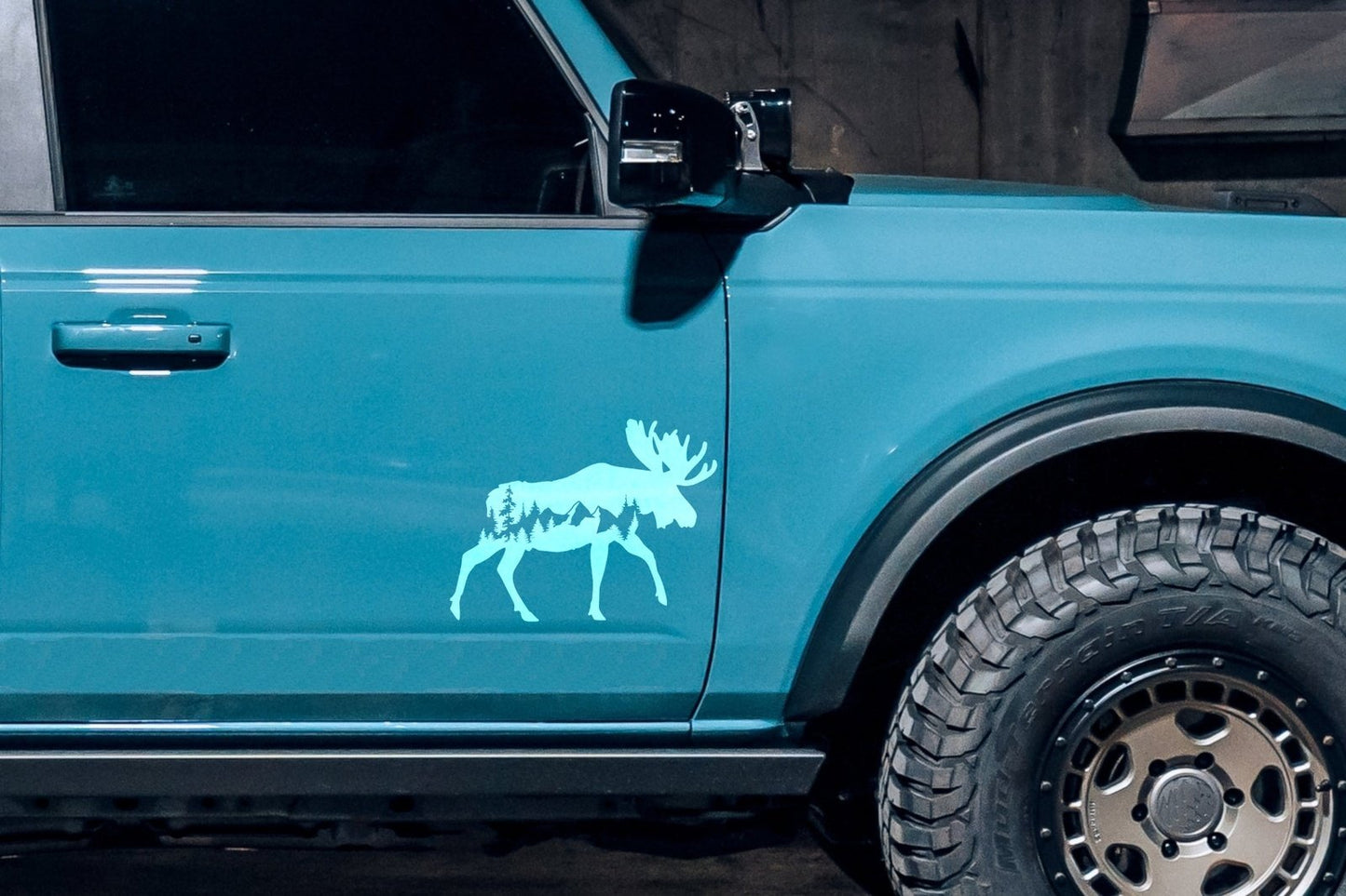 Mountain Moose Silhouette Vinyl Decal | 293