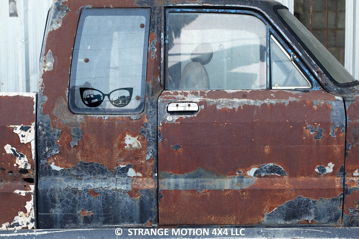 Desert Cat Eye Glasses for Wrangler Vinyl Decal | 11