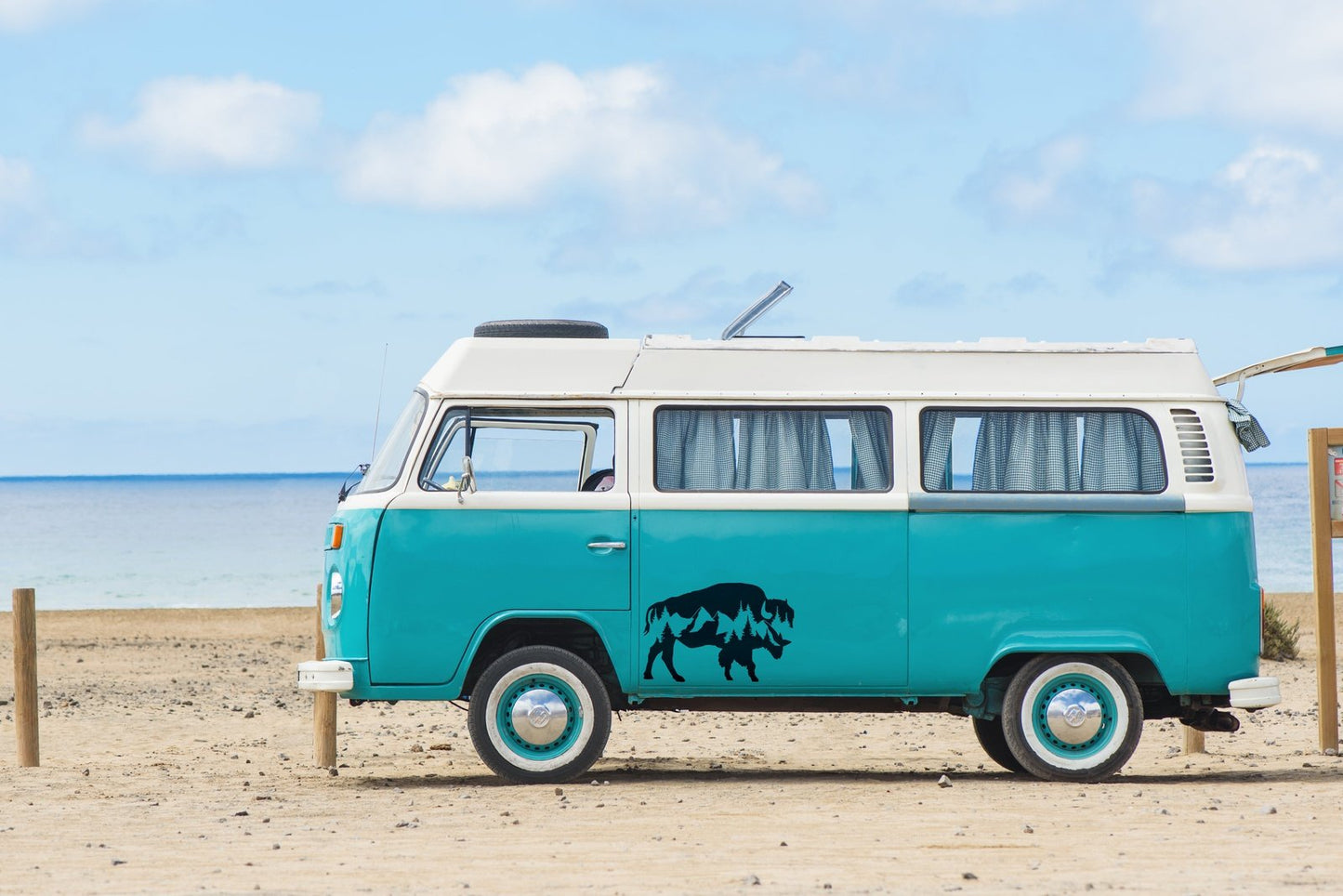 Mountain Buffalo Vinyl Decal | 138