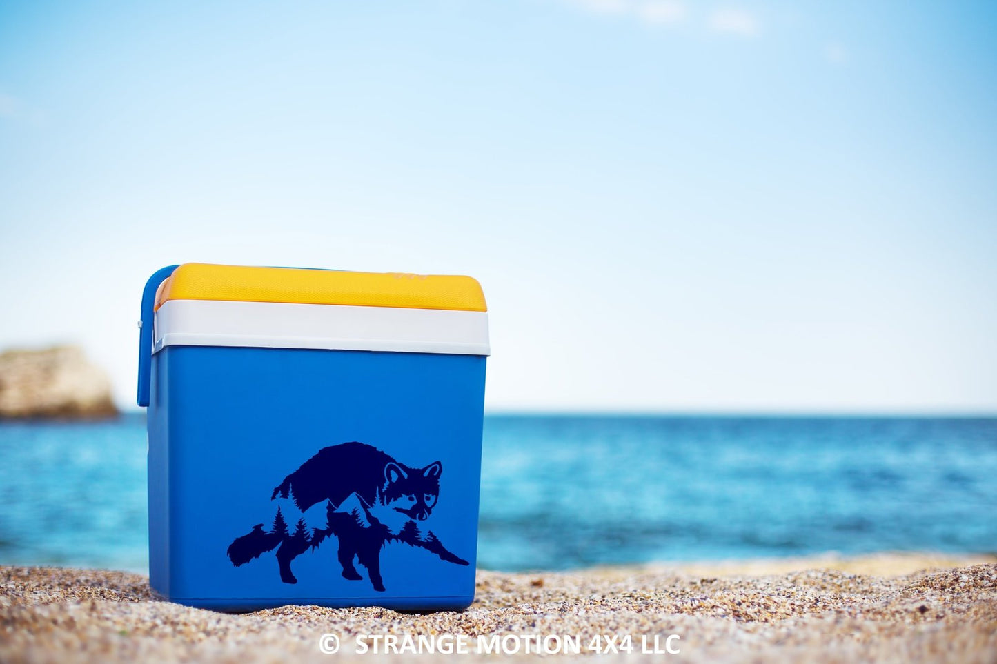 Mountain Raccoon Vinyl Decal | 145